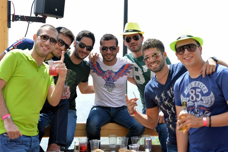 BBQ Sundays at Rikkyz